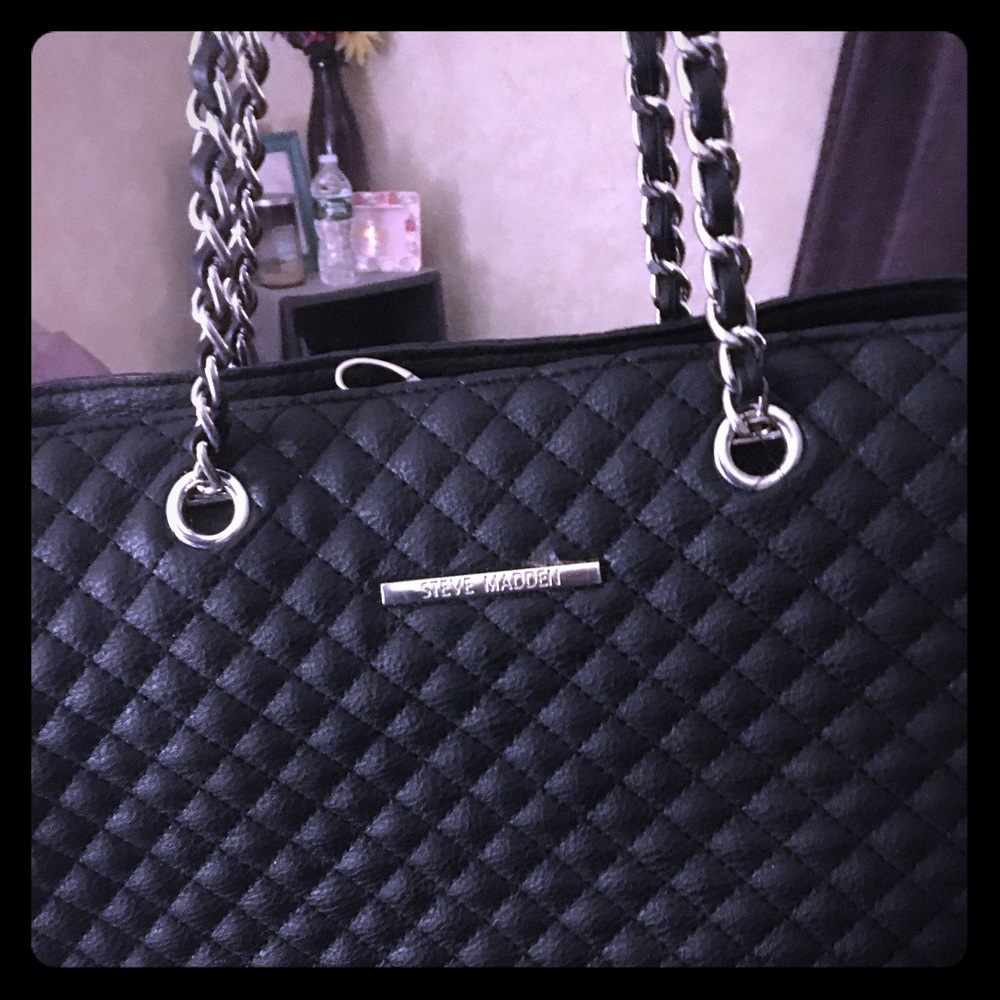 Black Steve Madden purse